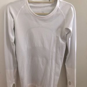 Lululemon swiftly long sleeve 6 white